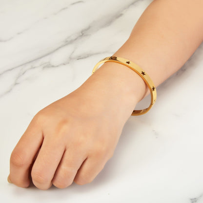 Gold Plated Stainless Steel Star Bangle (7 Inch)