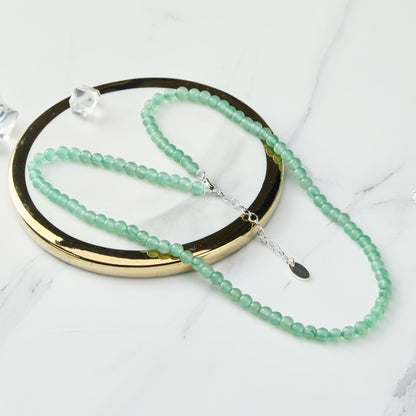 Collier ras du cou en aventurine verte à mini perles