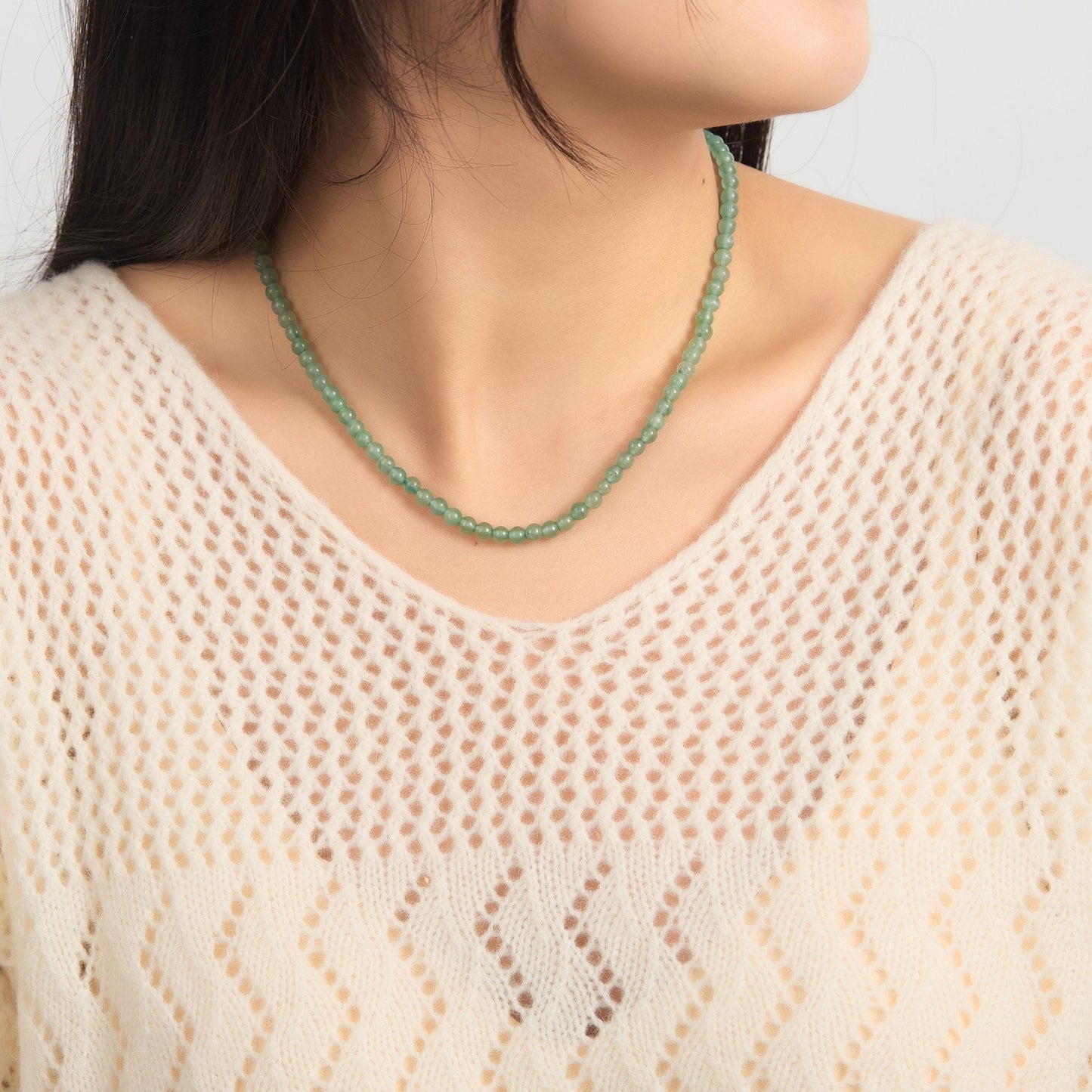 Collier ras du cou en aventurine verte à mini perles