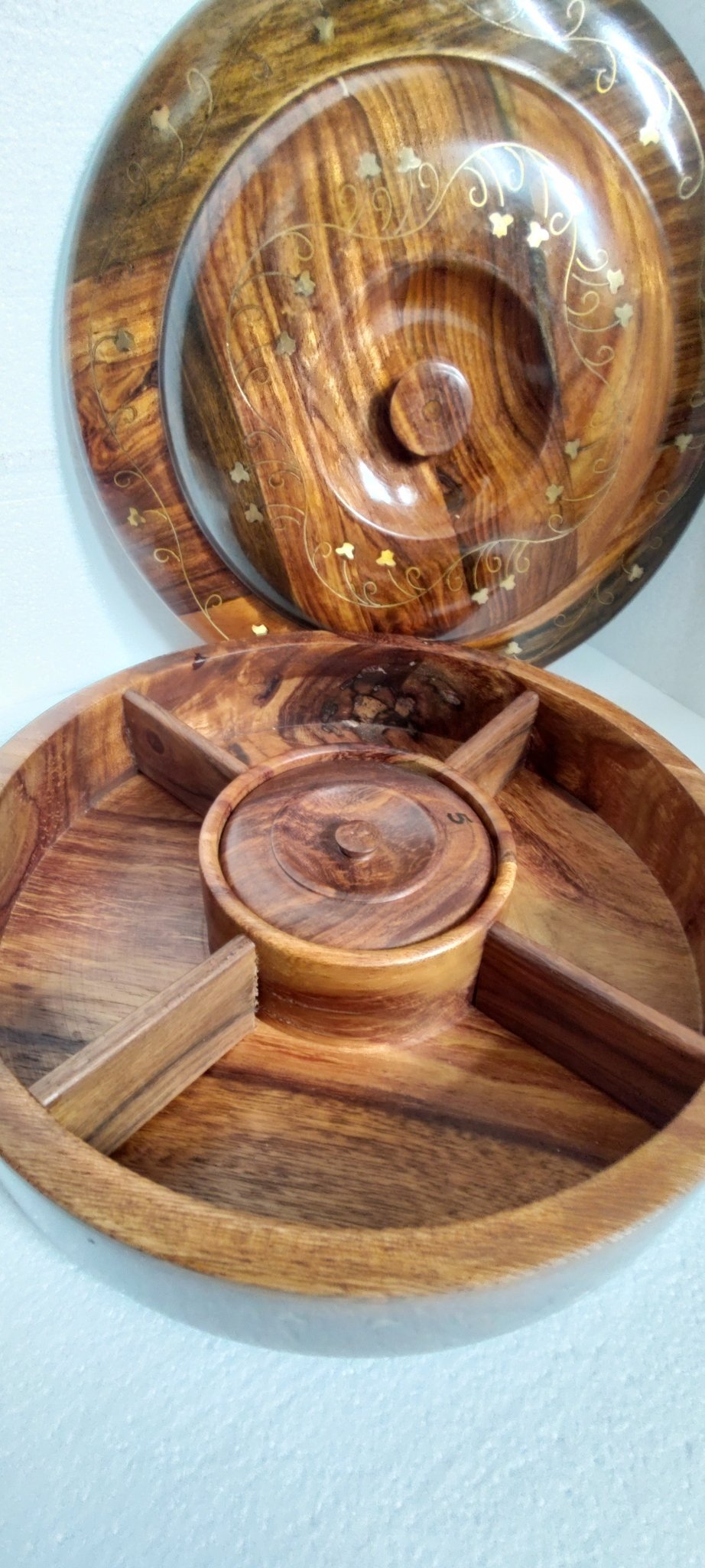 Hand crafted sasswood salad / dry fruit serving tray