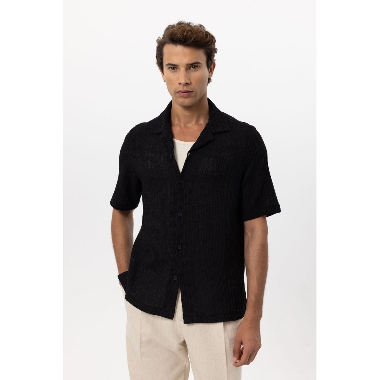 Chemise au crochet texturée