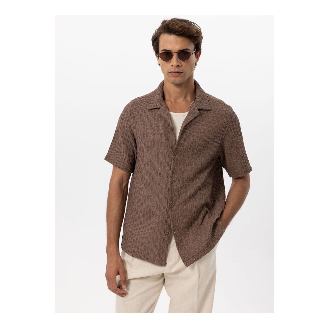 Chemise au crochet texturée