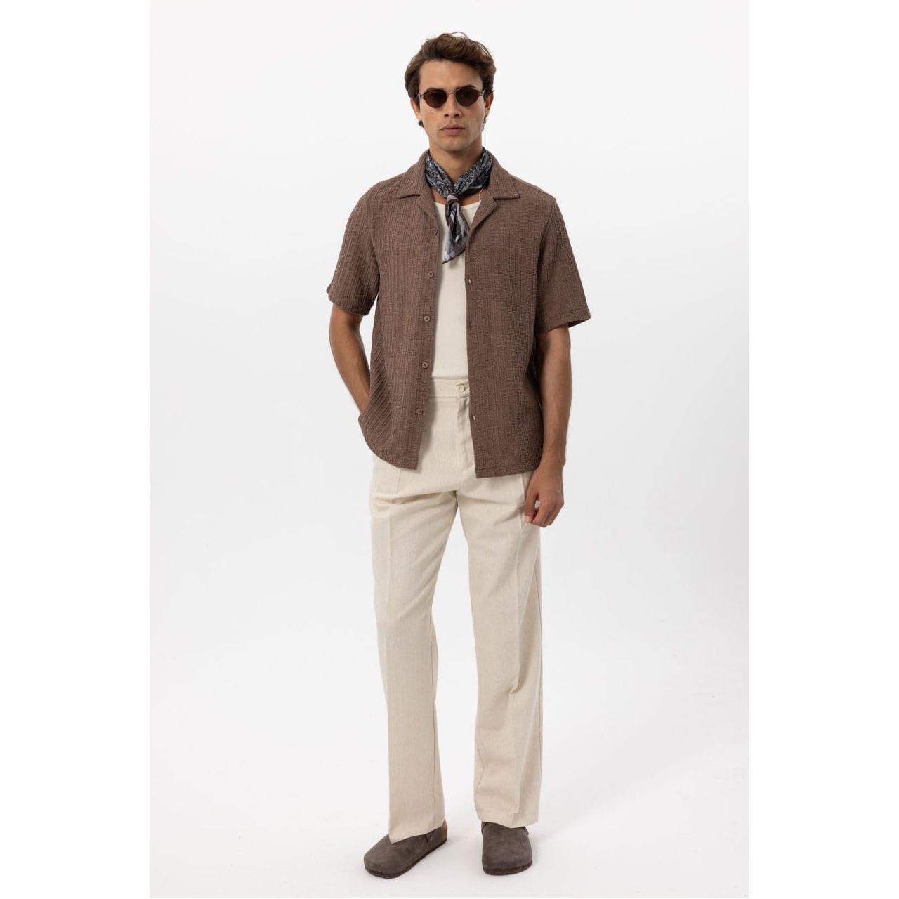 Chemise au crochet texturée