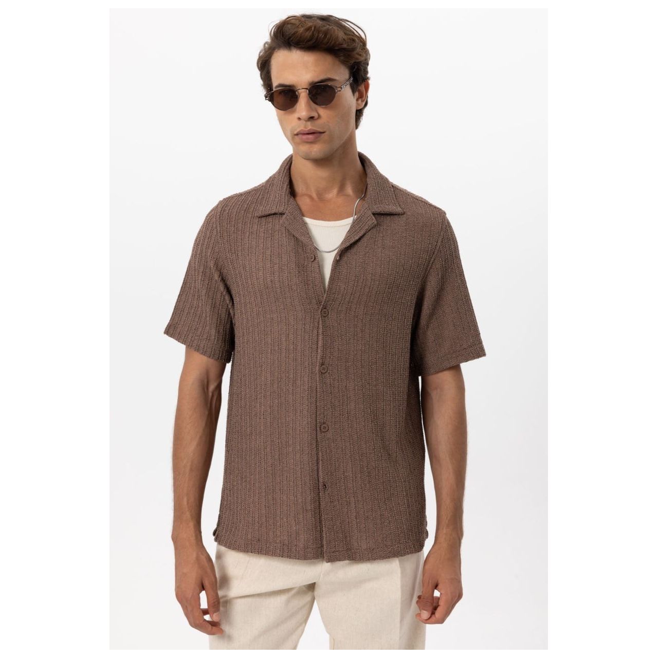 Chemise au crochet texturée