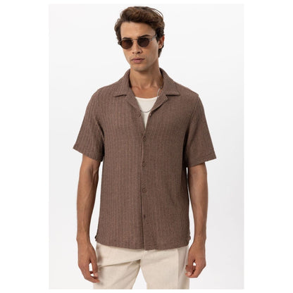 Chemise au crochet texturée