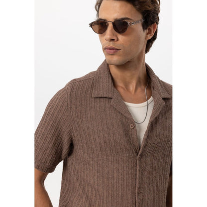 Chemise au crochet texturée