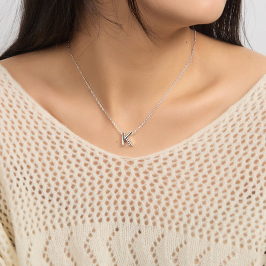 Collier Initial Lettre K Créé avec des Cristaux Zircondia®