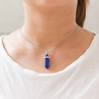 Collier en lapis-lazuli avec carte de citation
