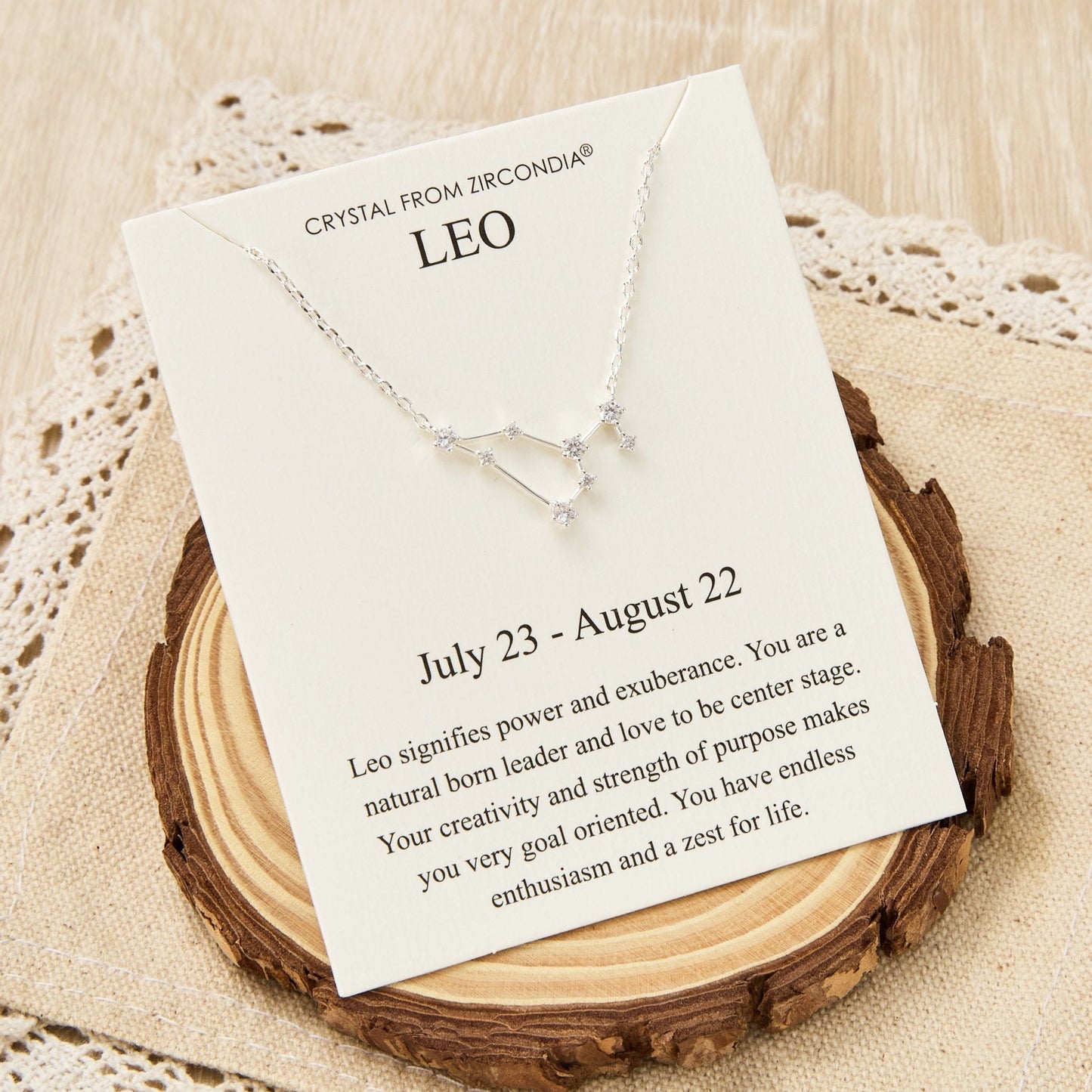 Collier constellation du zodiaque signe Lion et carte citation avec cristaux Zircondia®