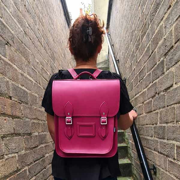 Sac à dos de ville en cuir fait main - Magenta