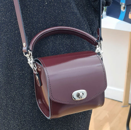Sac à main en cuir verni fait main Bauble - Rouge Marsala