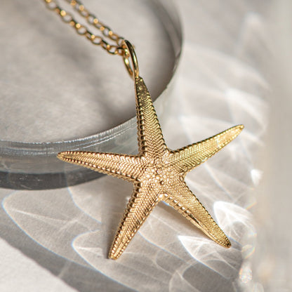 Maxi Gold Starfish Necklace