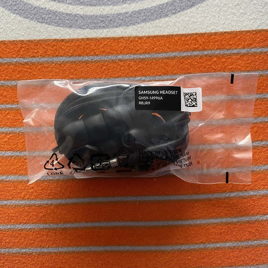 Samsung Tuned By AKG 3.5mm Earphones - Black (GH59-14996A)