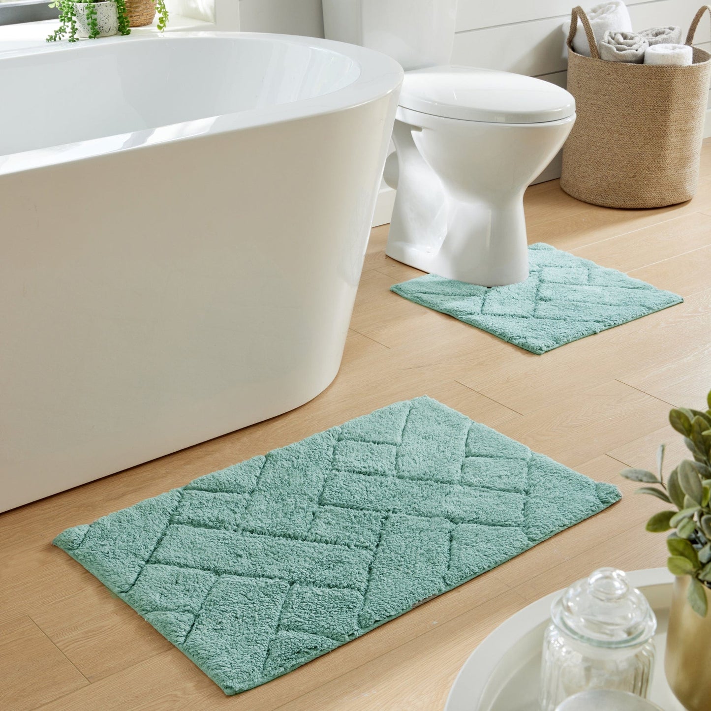 Tapis de bain et contour de WC Bali Ensemble Luxueux en coton super absorbant extra doux pour le confort et le style de votre salle de bain, disponible en plusieurs couleurs par OLIVIA ROCCO