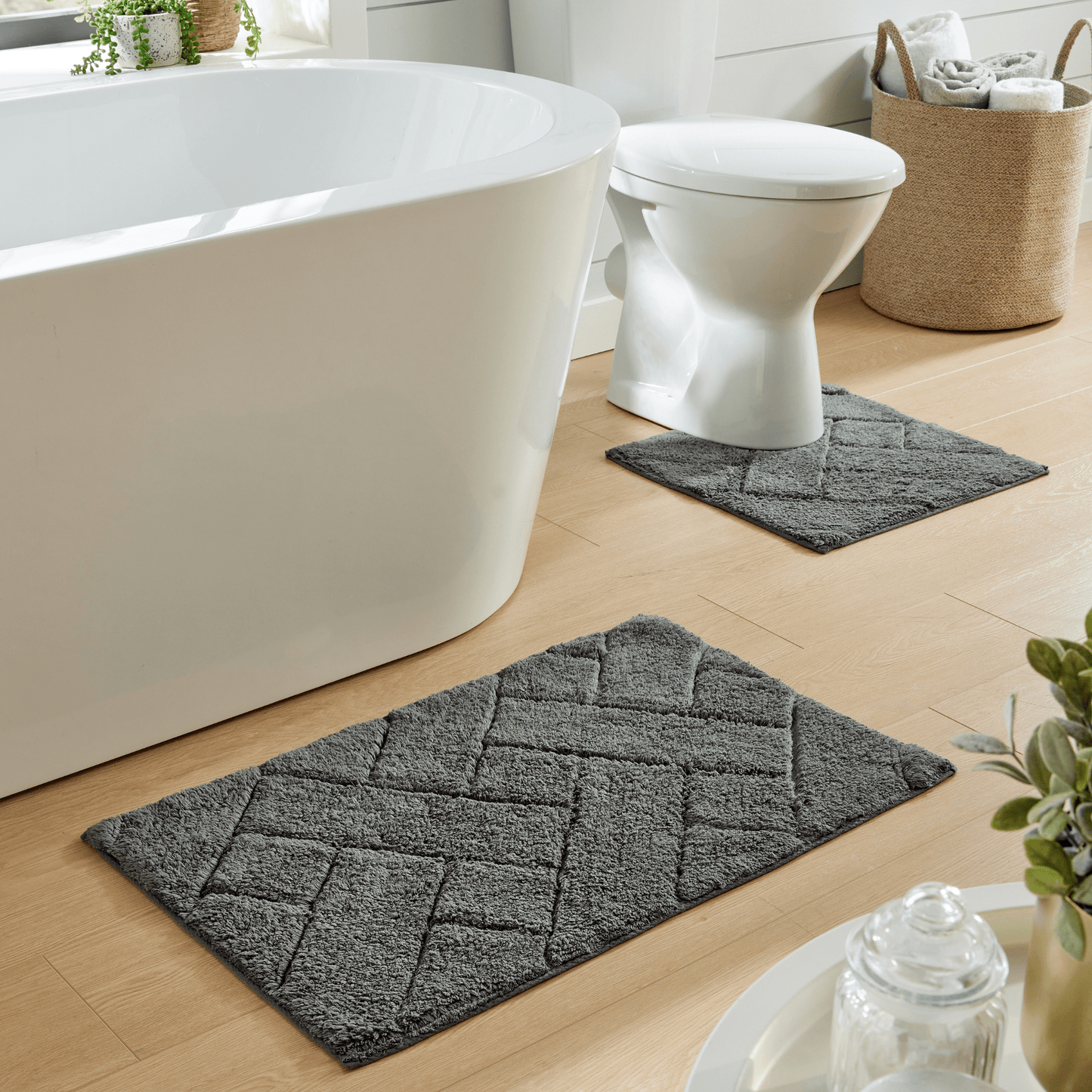 Tapis de bain et contour de WC Bali Ensemble Luxueux en coton super absorbant extra doux pour le confort et le style de votre salle de bain, disponible en plusieurs couleurs par OLIVIA ROCCO