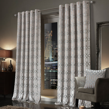 Rideaux à œillets en velours Luxe Geo Champagne, isolants thermiques, insonorisants et occultants pour chambre et salon par OLIVIA ROCCO