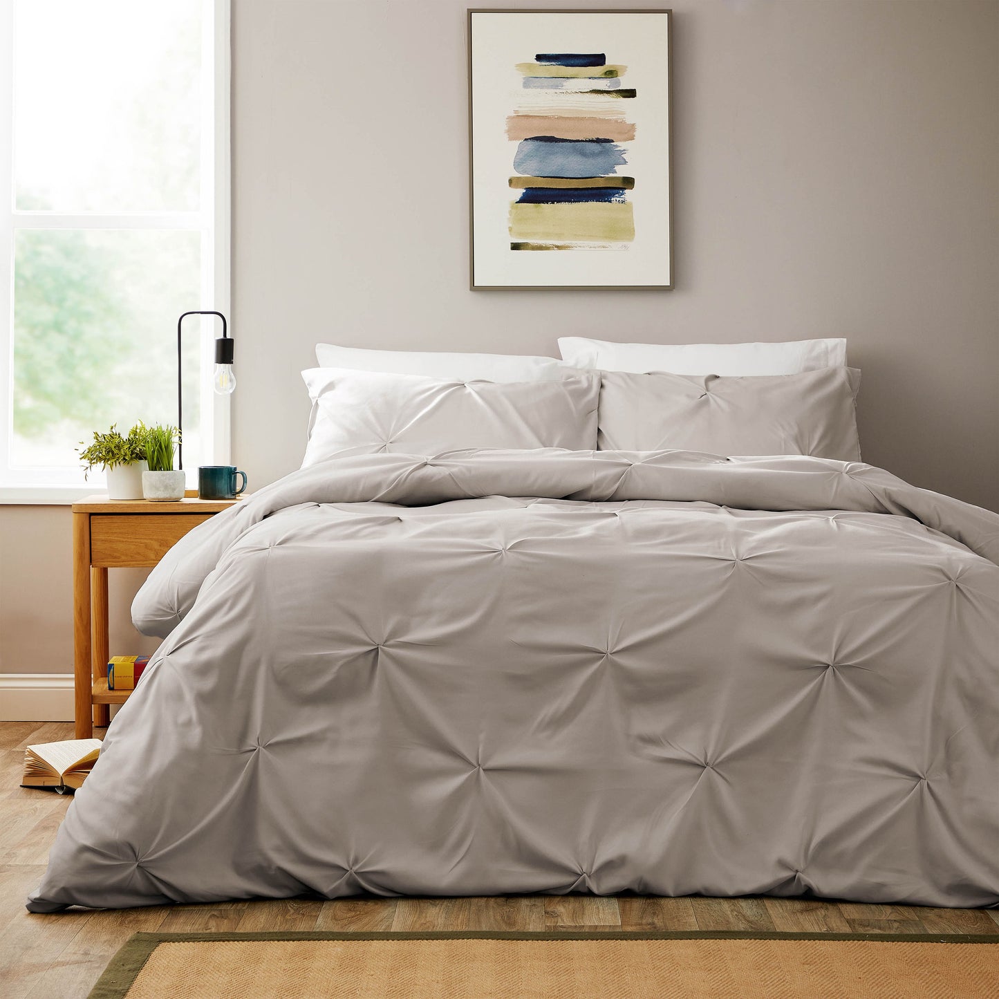 Parure de lit housse de couette et taies d'oreiller en microfibre plissée naturelle douce et respirante, facile d'entretien, de la marque OLIVIA ROCCO
