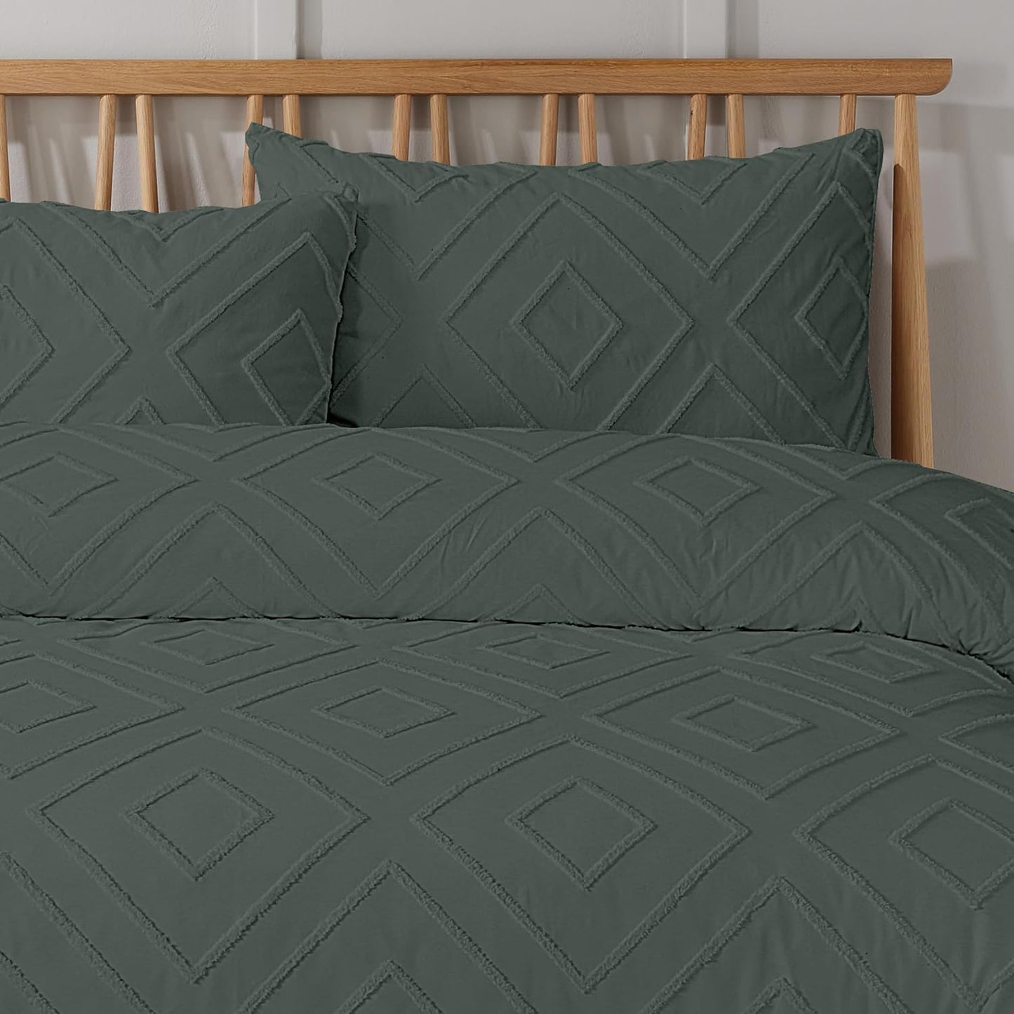 Parure de Lit Housse de Couette Tuftée avec Taies d'Oreiller Grise Blanche Naturelle Élégante Facile d'Entretien Tailles Simple Double King par OLIVIA ROCCO