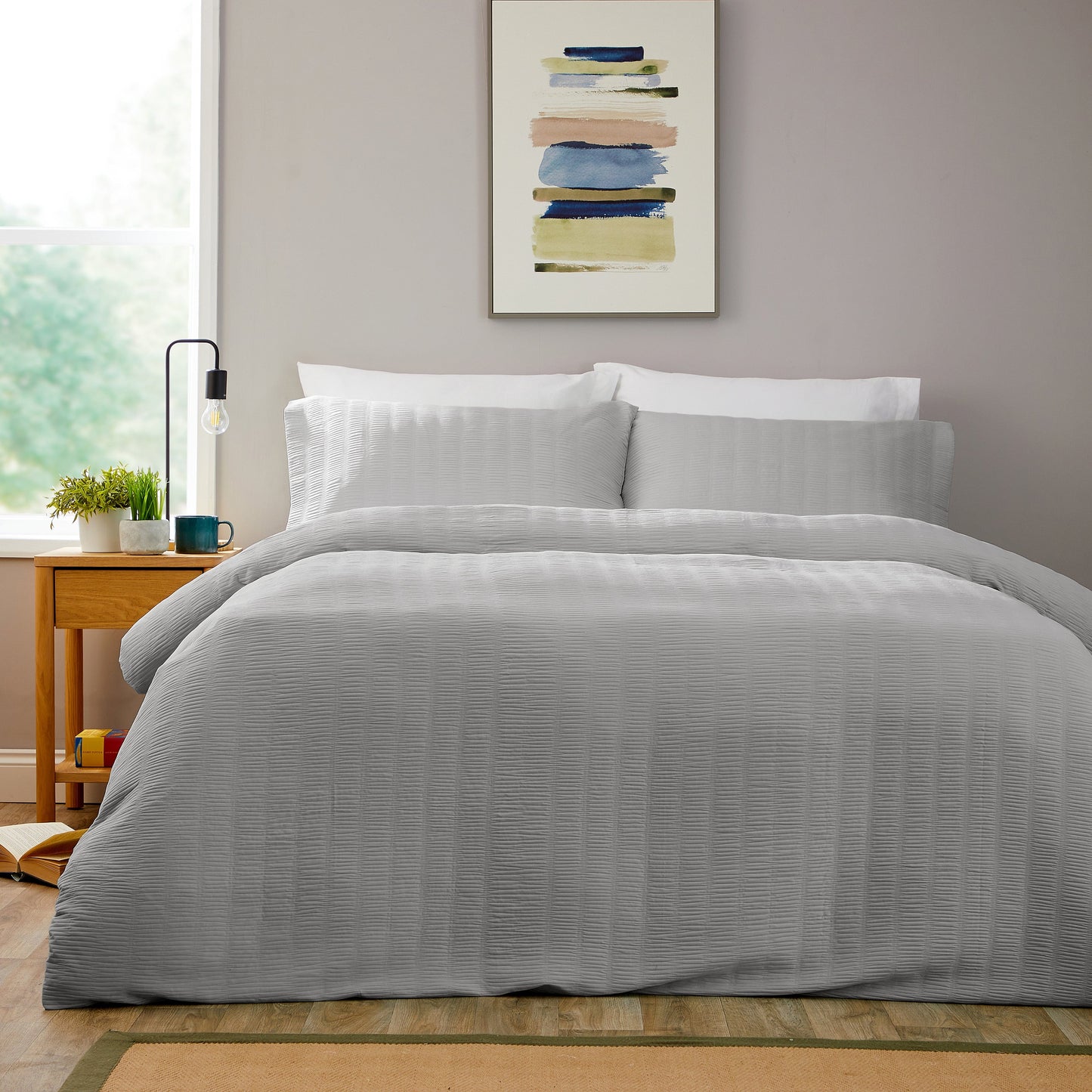 Parure de lit housse de couette en microfibre Belgravia grise avec taies d'oreiller, douce, facile d'entretien, moderne, par OLIVIA ROCCO