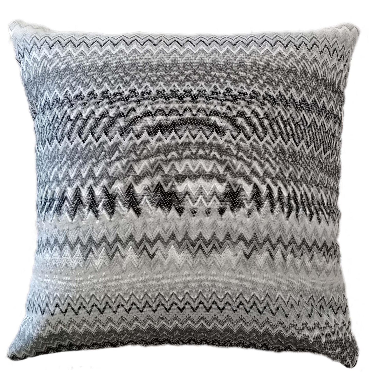 Plaid Bohème Mia avec Motif à Rayures Tribales et Bords à Pompons en Polyester Doux pour Canapés et Lits aux Couleurs Apaisantes par OLIVIA ROCCO