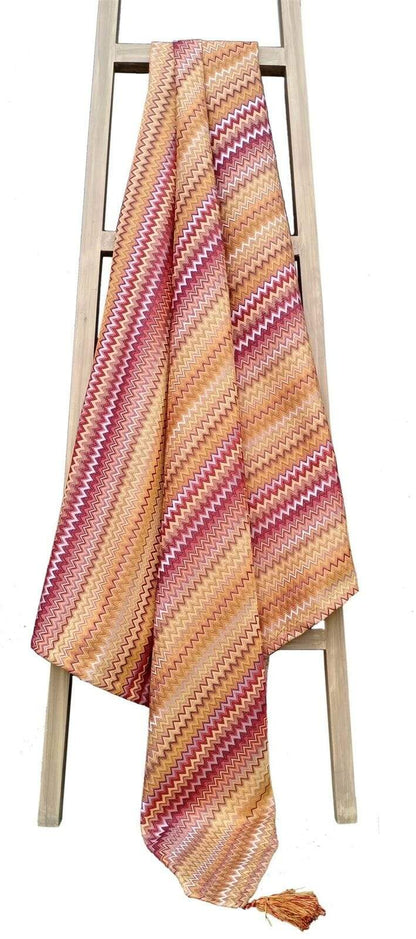 Plaid Bohème Mia avec Motif à Rayures Tribales et Bords à Pompons en Polyester Doux pour Canapés et Lits aux Couleurs Apaisantes par OLIVIA ROCCO