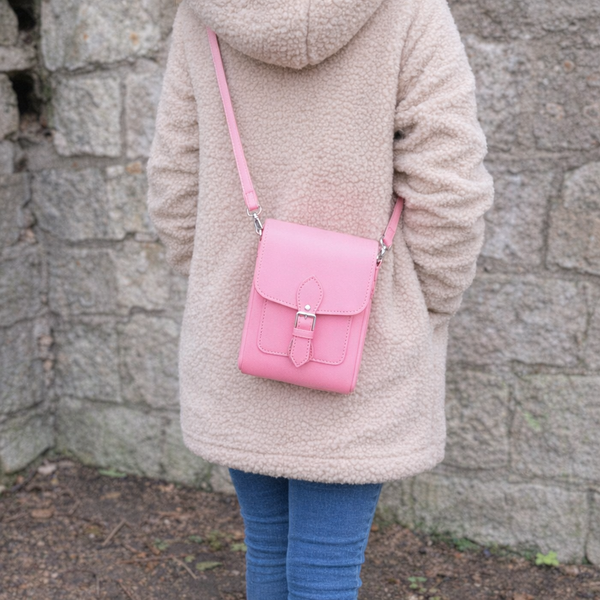 Pochette de téléphone de festival en cuir faite à la main - Rose pastel