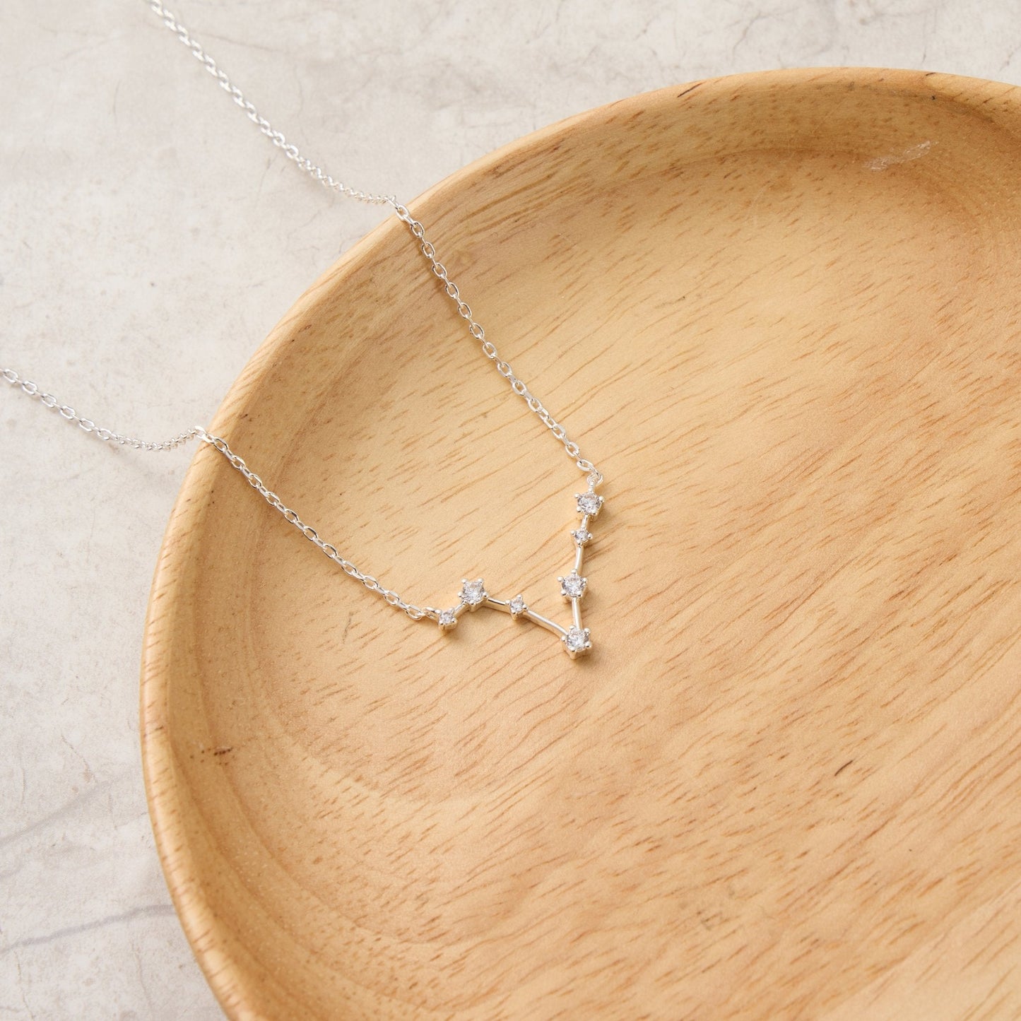 Collier Constellation Zodiaque Poisson et Carte Citation avec Cristaux Zircondia®