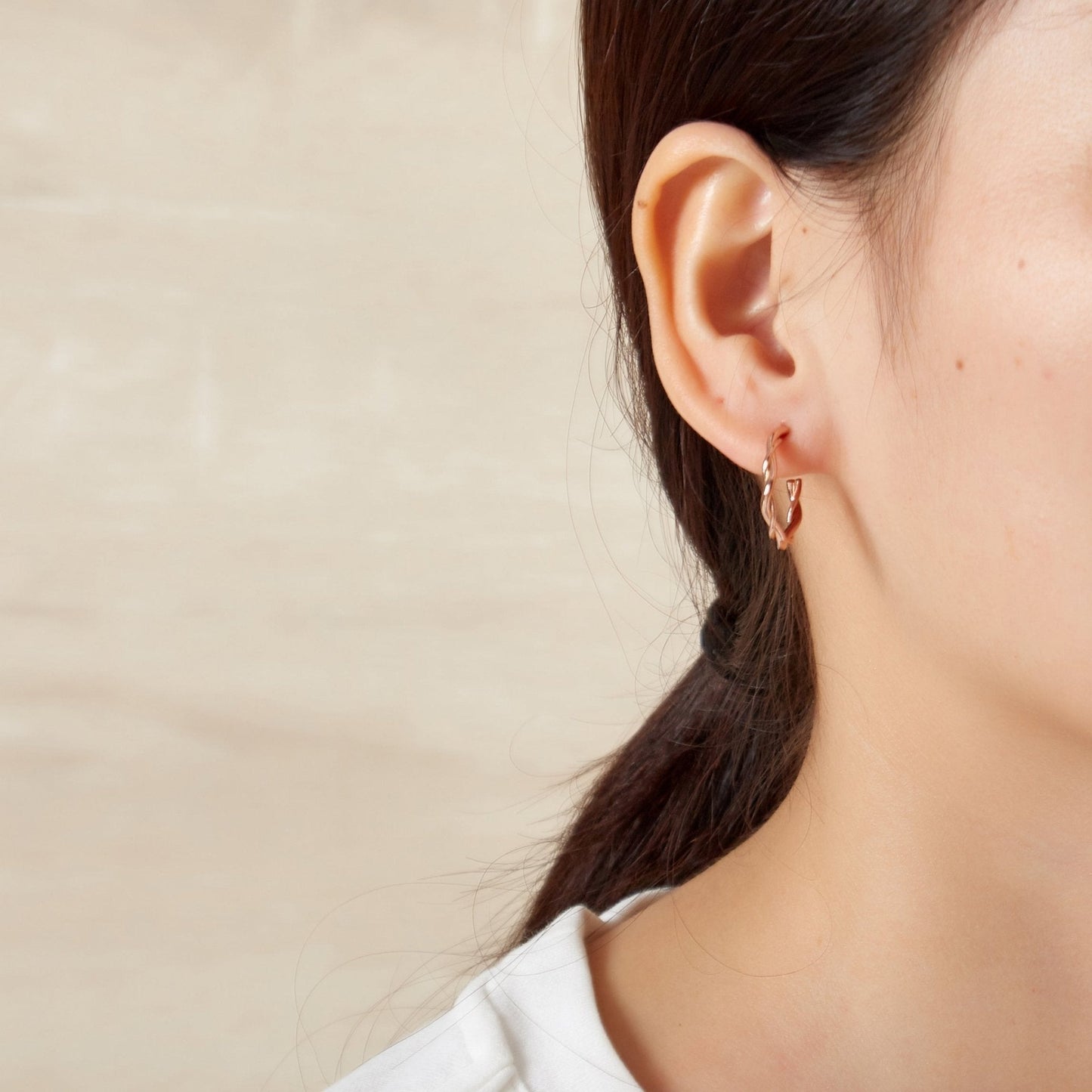 Rose Gold Plated 20mm Twisted Hoop Earrings