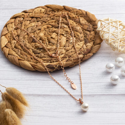 Collier pendentif perle plaqué or rose orné de cristaux Zircondia®