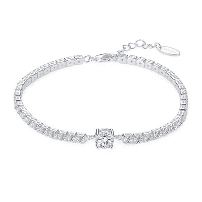 Bracelet de tennis solitaire rond créé avec des cristaux Zircondia®