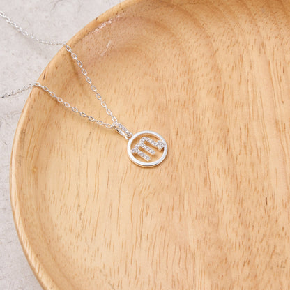 Collier signe astrologique Scorpion et carte de citation avec cristaux Zircondia®