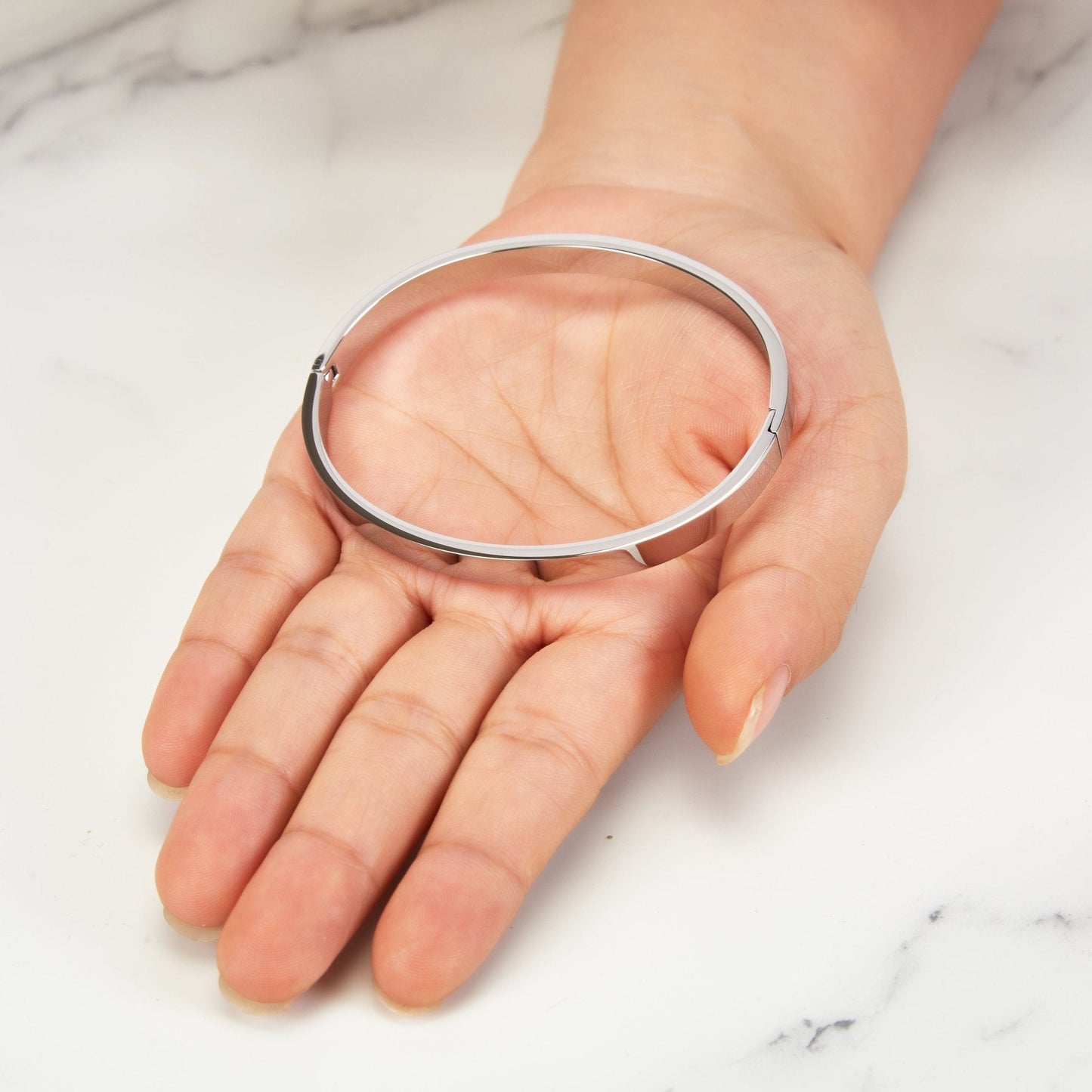 Stainless Steel Polished Bangle (7 Inch)