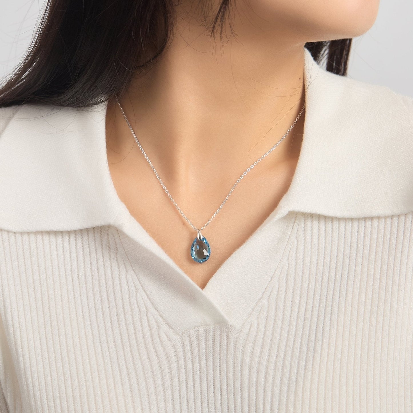 Collier en Argent Sterling et Aigue-marine créé avec des Cristaux Zircondia®