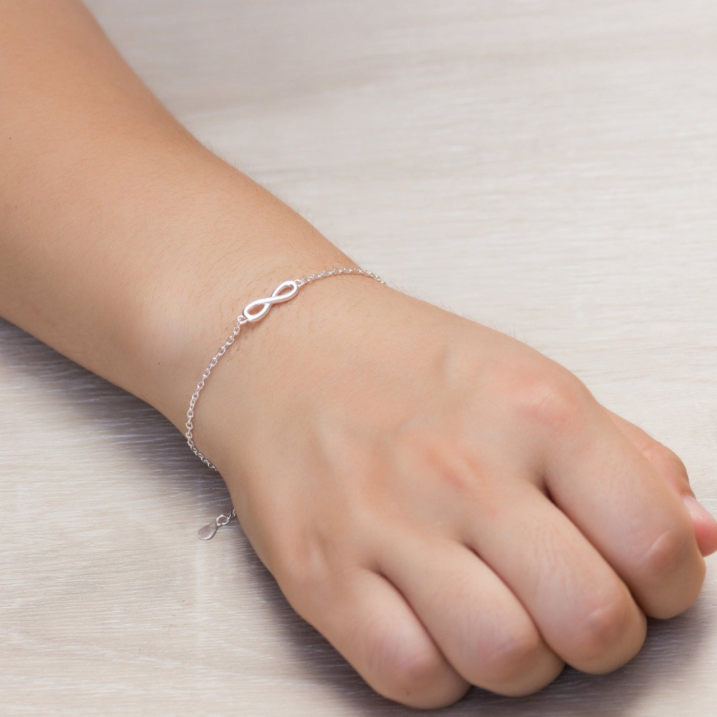 Sterling Silver Friendship Quote Infinity Bracelet