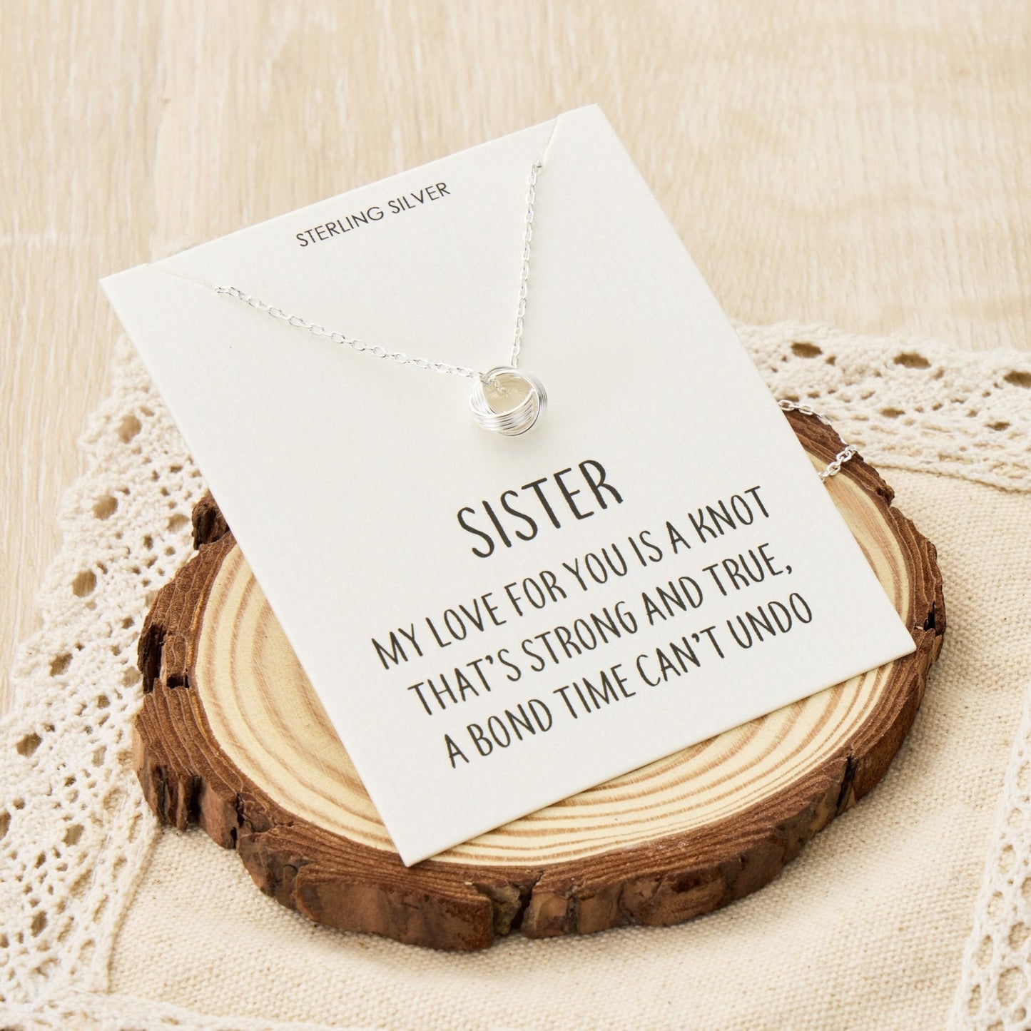 Collier Nœud Sœur en Argent Sterling avec Citation