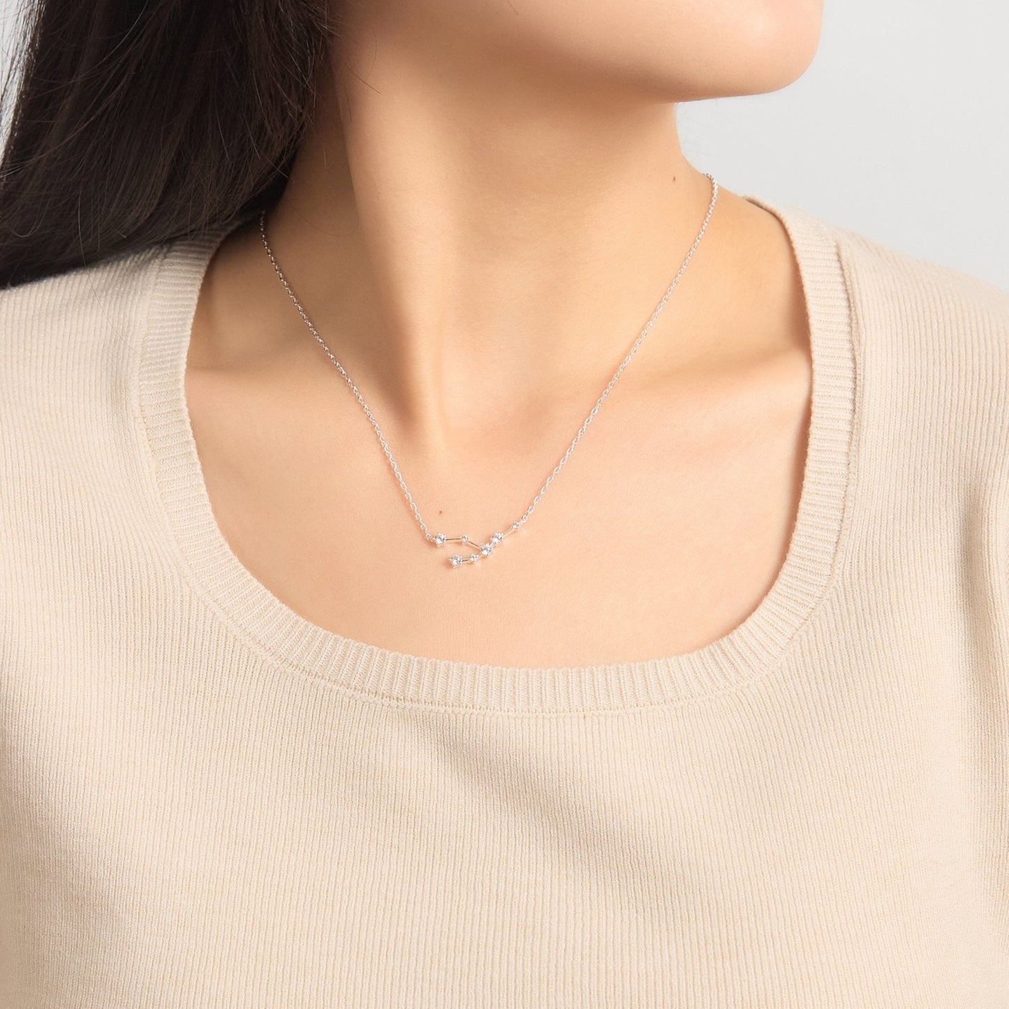 Collier constellation du zodiaque Taureau avec cristaux Zircondia®