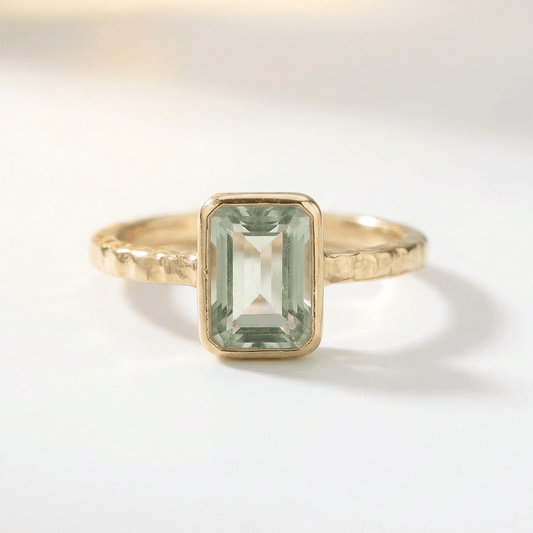 Tidewashed Green Quartz Ring - Octagonal Gemstone & Hammered Band