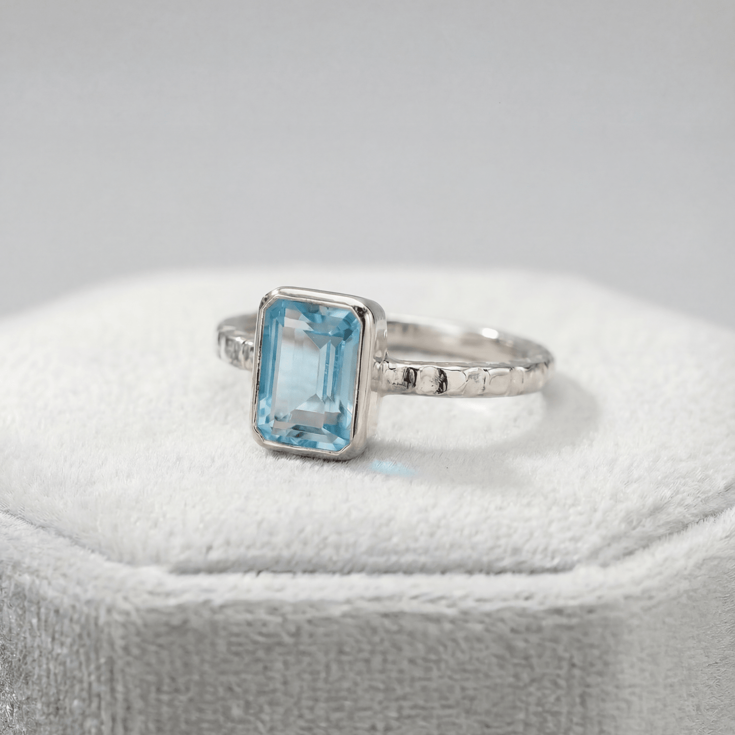 Tidewashed Sky Blue Topaz Ring – Octagonal Gemstone & Hammered Band
