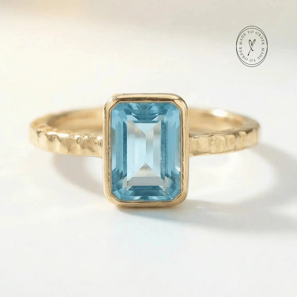 Tidewashed Sky Blue Topaz Ring – Octagonal Gemstone & Hammered Band