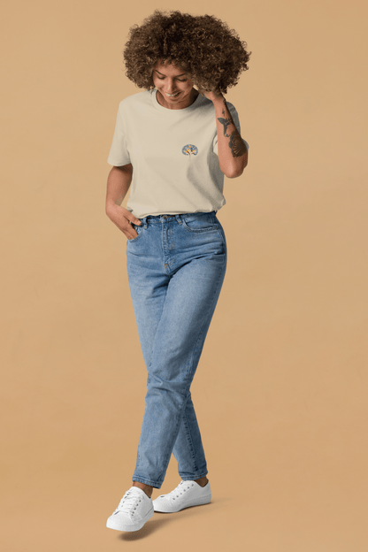 Women's Unity Tree T-Shirt - Nature Inspired Graphic Tee
